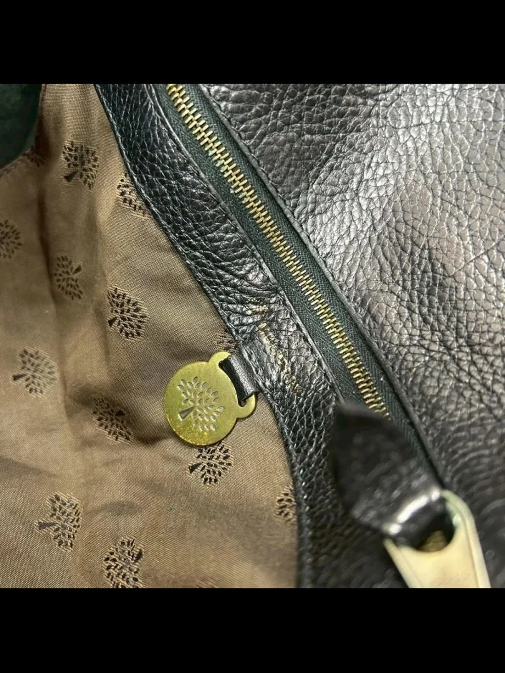 Mulberry Black Leather Shoulder Bag with Brass Hardware